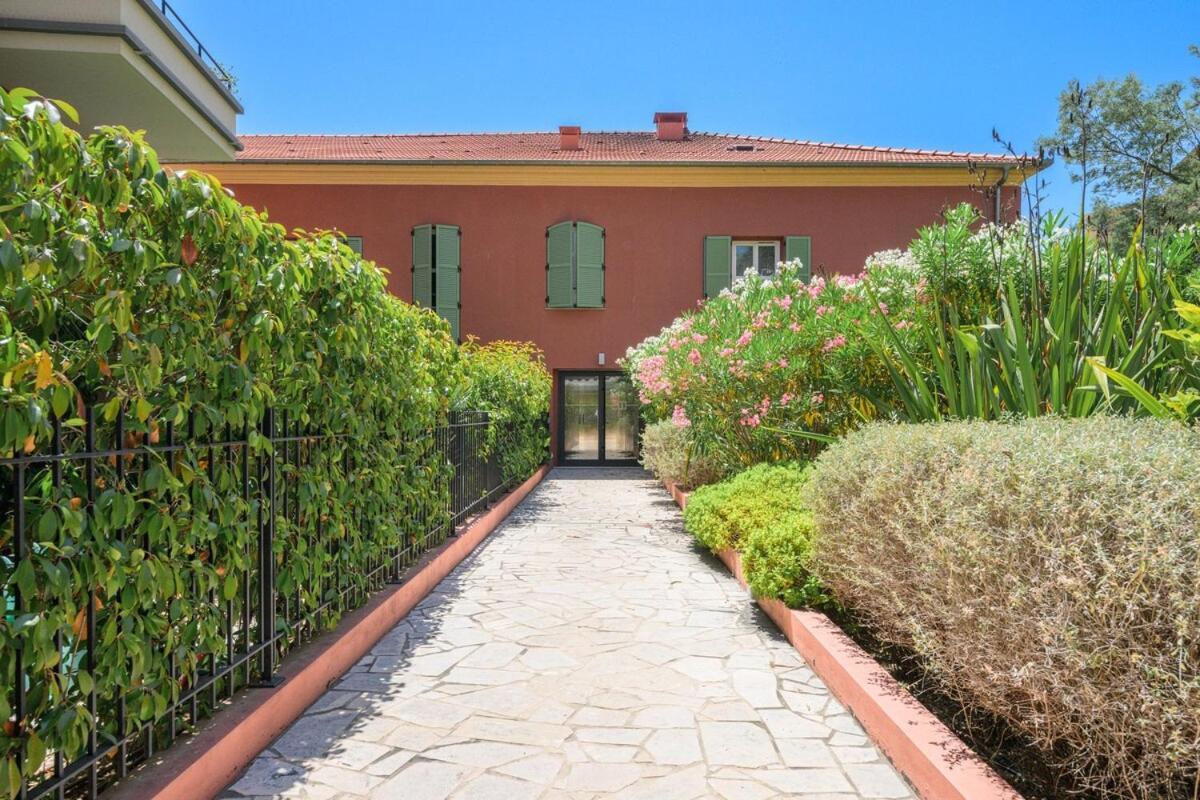 Ferienwohnung Le Coq Wagner - Garage - Swimming Pool Menton Exterior foto